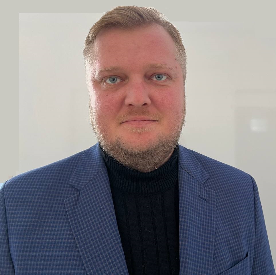 Гребинка Владимир Владимирович.